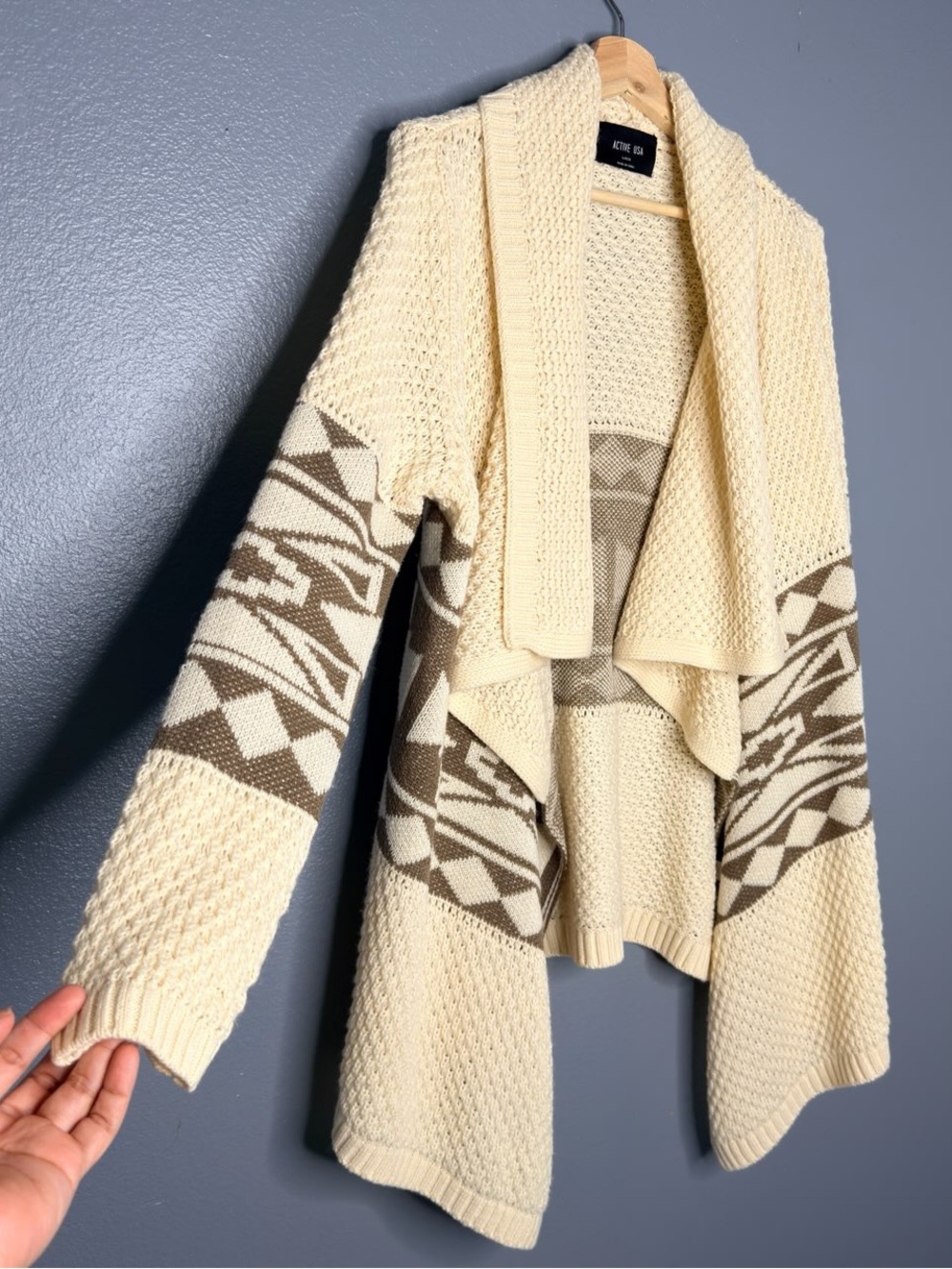 Active USA Cream and Brown Open-Front Aztec Western Knit Cardigan Large